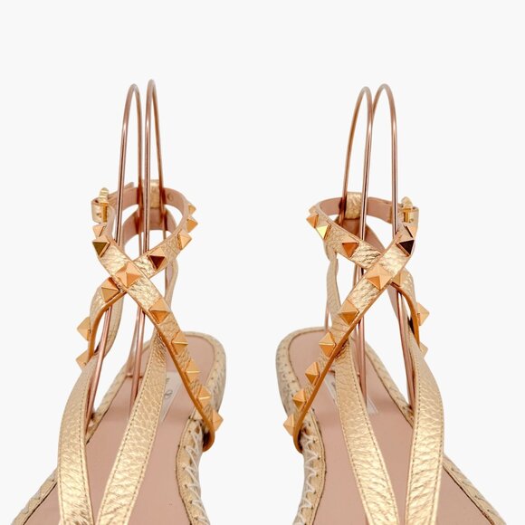 Valentino Garavani Rockstud Espadrille Thong Sandals Size 38 US 8 Gold Flat - Picture 5 of 15